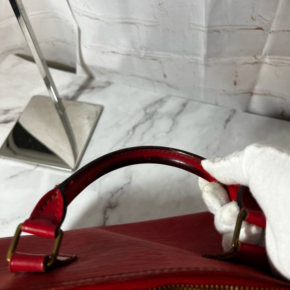 GUC Louis Vuitton Red Epi Speedy 30 Handbag - Picture 8 of 16
